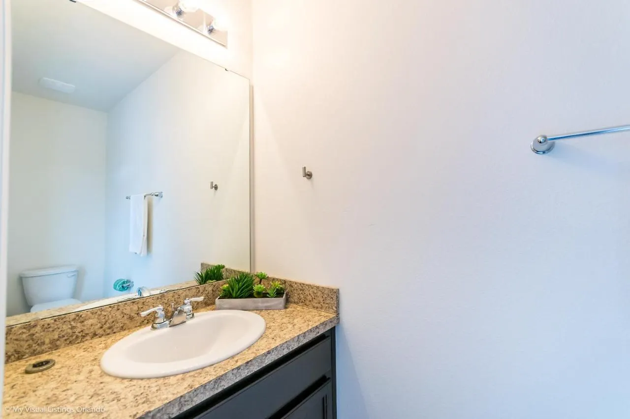 Villa 4722 Terrasonesta Drive Davenport