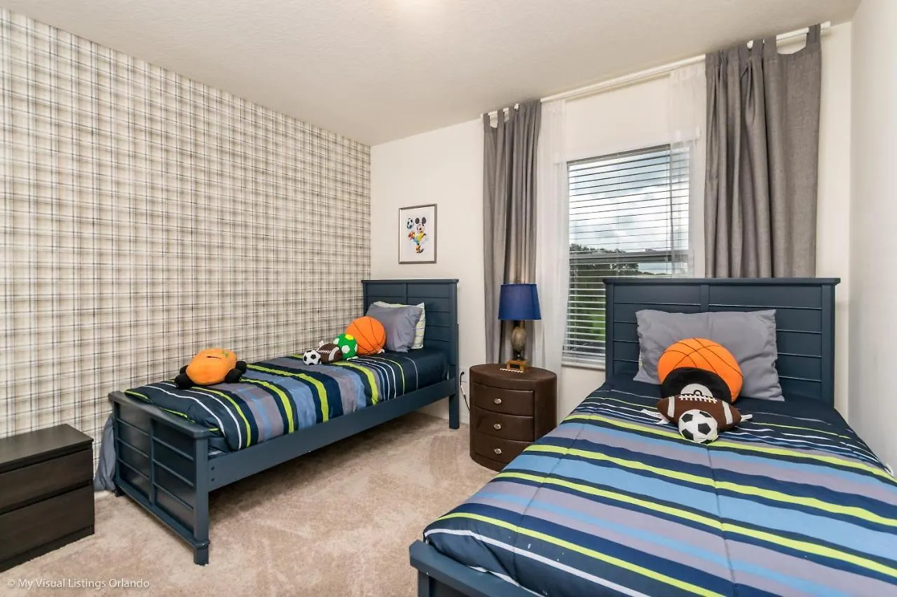 Villa 4722 Terrasonesta Drive Davenport