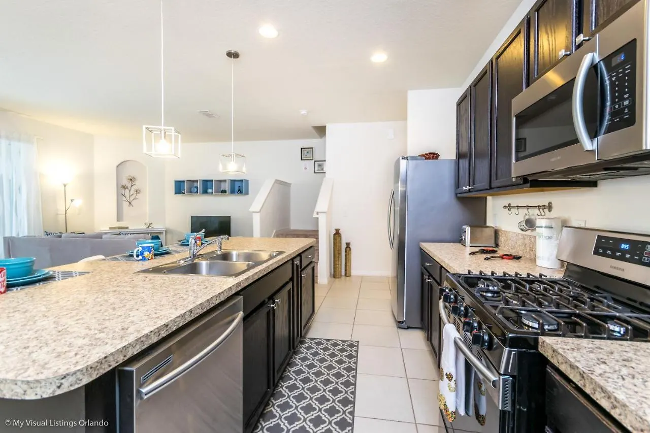 Villa 4722 Terrasonesta Drive Davenport