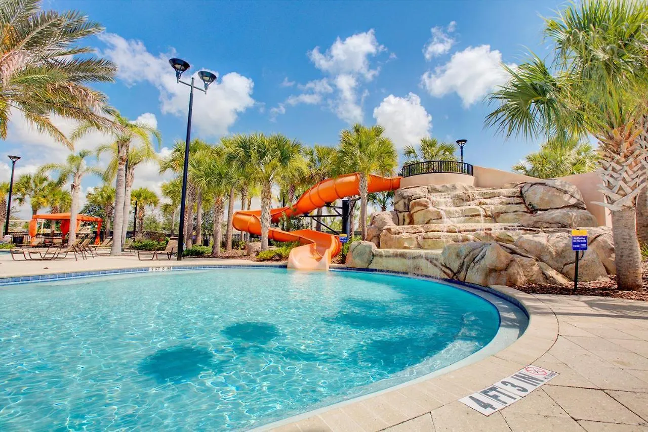 Villa 4722 Terrasonesta Drive Davenport