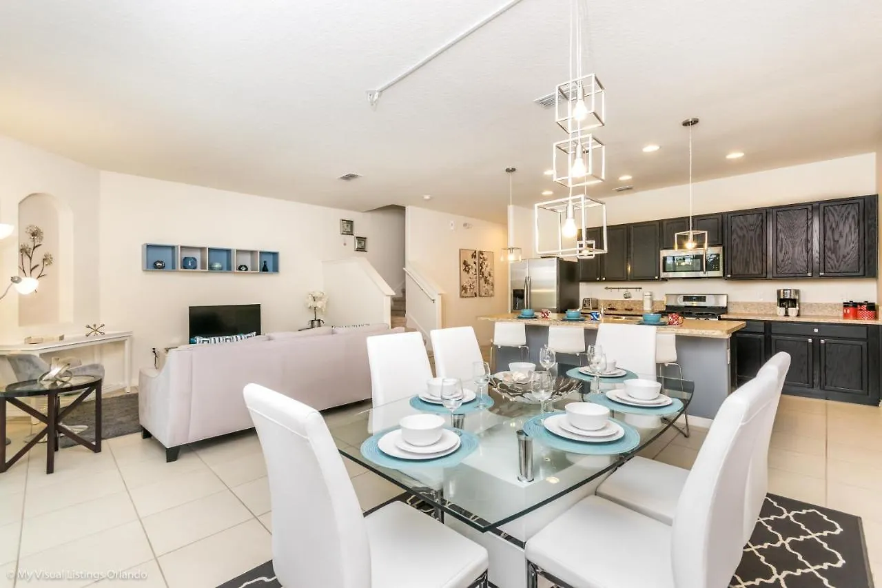 Villa 4722 Terrasonesta Drive Davenport